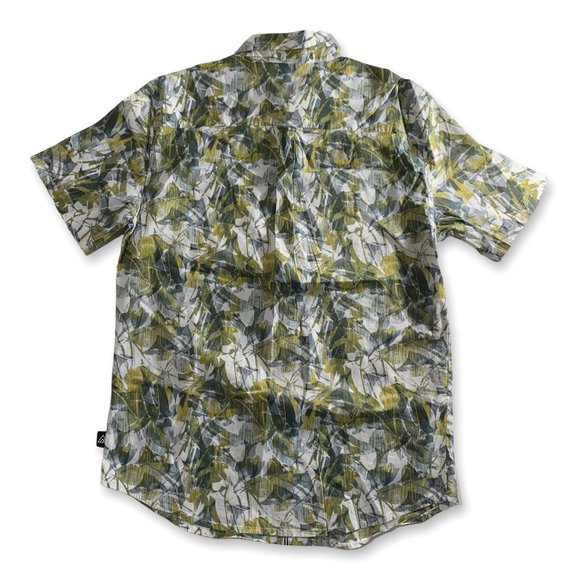 π2/$30πRipzone Men's Wallace Short Sleeve Button Down Shirt, Small - Picture 2 of 10